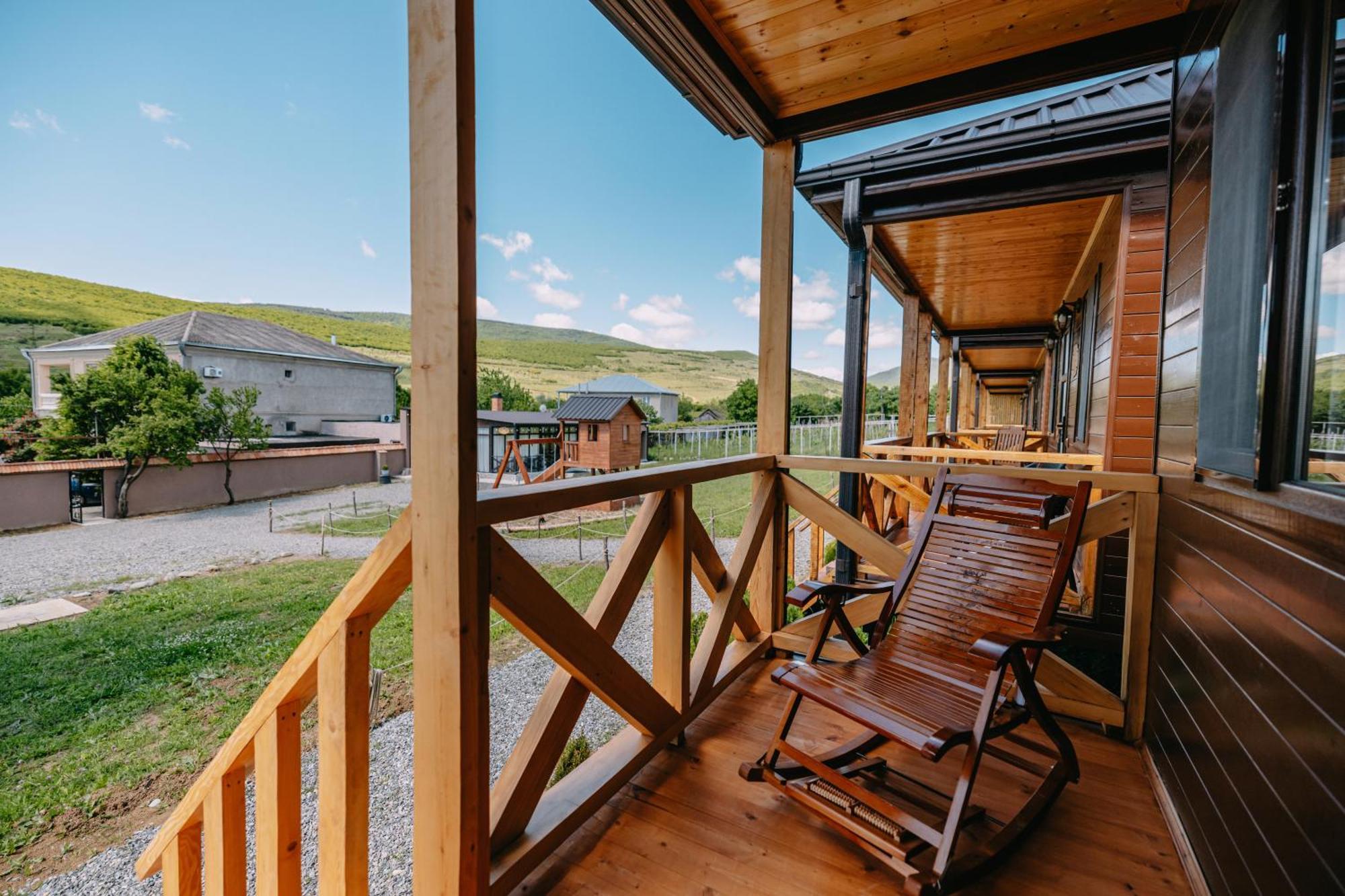 Chateau Ateni Cottages Ґорі Екстер'єр фото